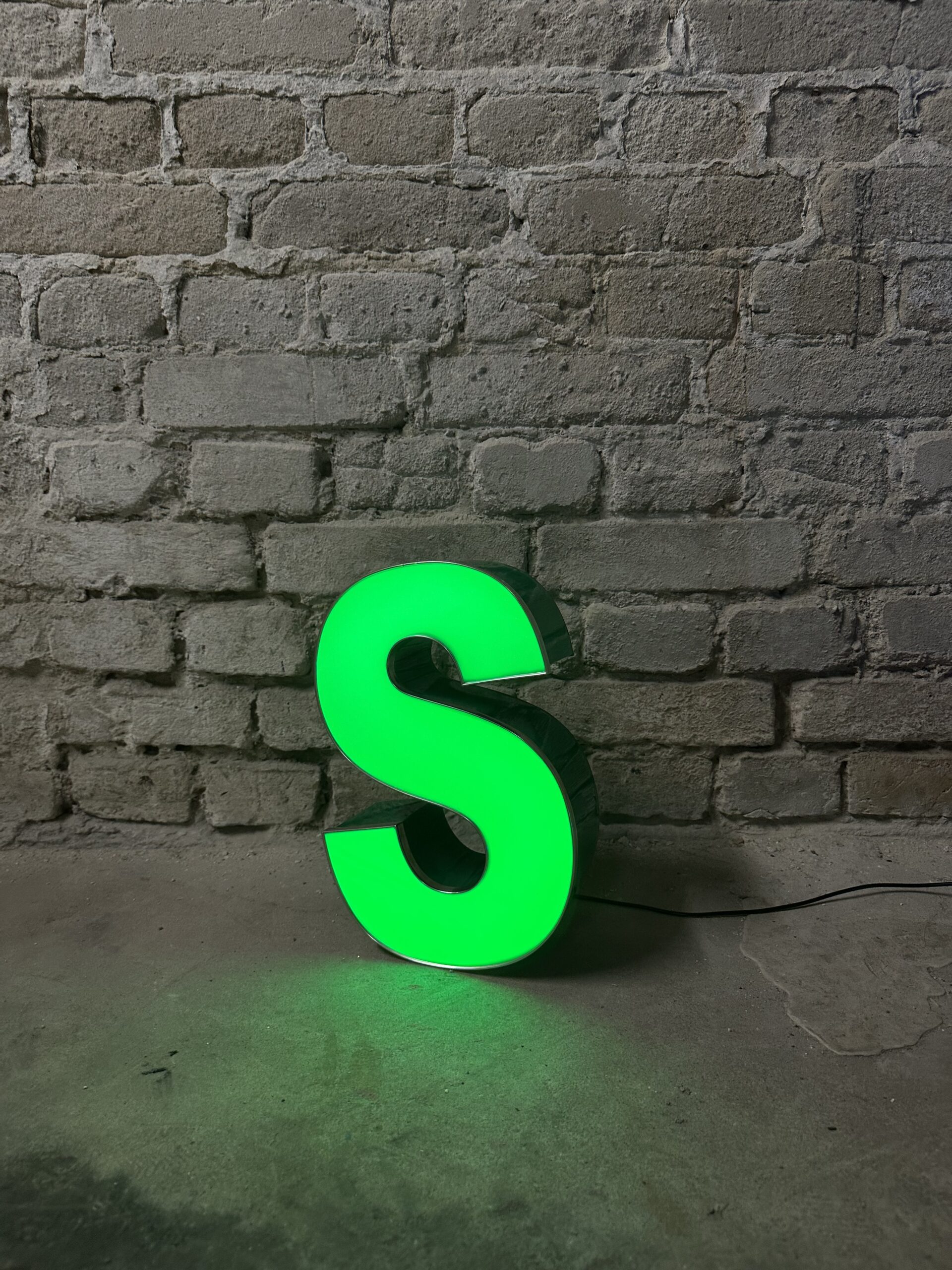 Leuchtbuchstabe S