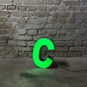 Leuchtbuchstabe C