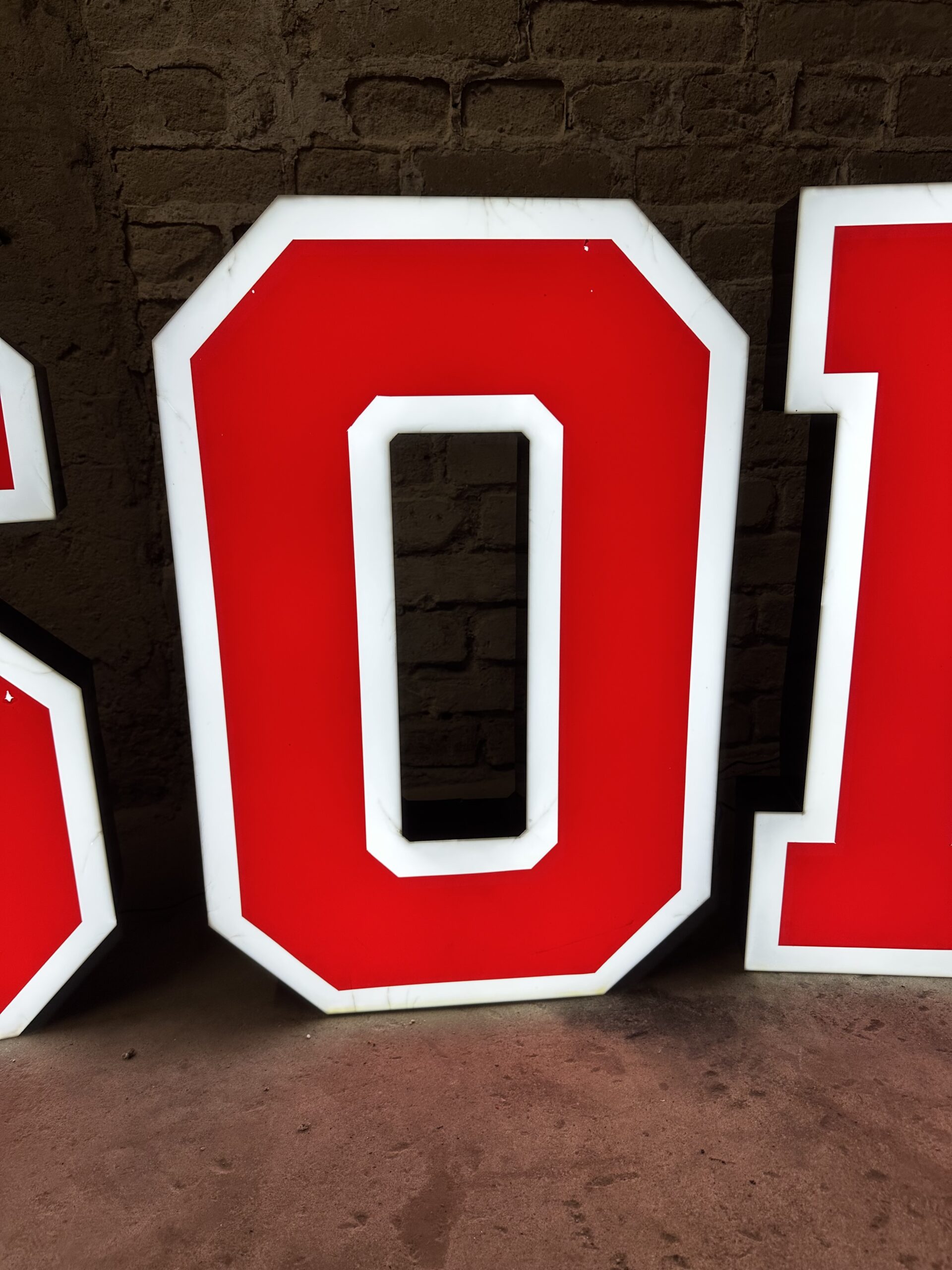 Leuchtbuchstaben S O N Rot – Bild 3